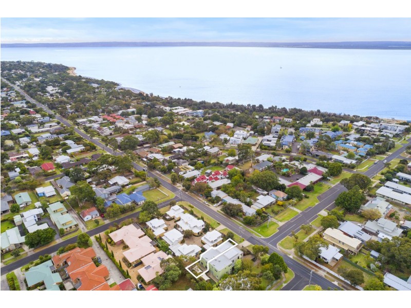 2/113 Church Street, Cowes VIC 3922