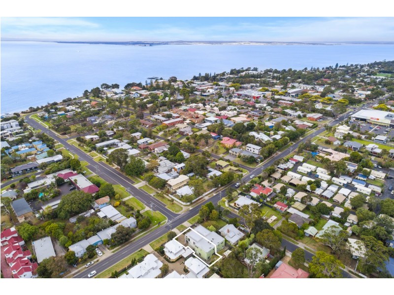 2/113 Church Street, Cowes VIC 3922