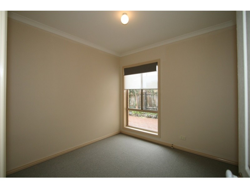 2/52-54 Genista Street, San Remo VIC 3925