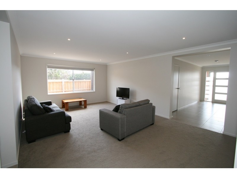 41 Seacrest Dve, Cowes VIC 3922