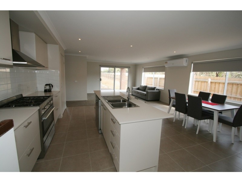 41 Seacrest Dve, Cowes VIC 3922