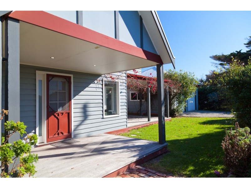 2 Barry Street, Sunderland Bay VIC 3922