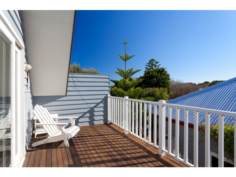 2 Barry Street, Sunderland Bay VIC 3922