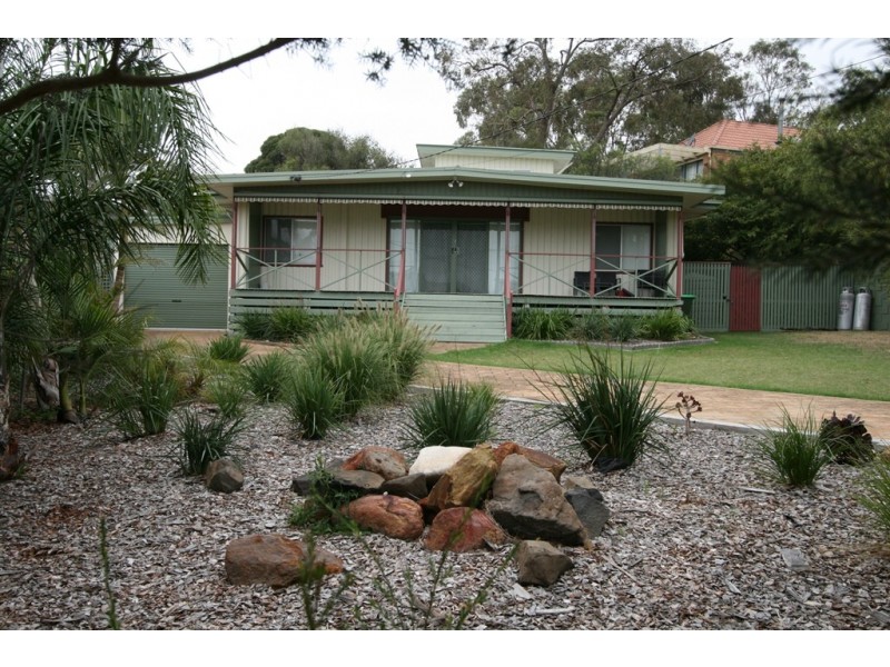 21 Justice Road, Cowes VIC 3922