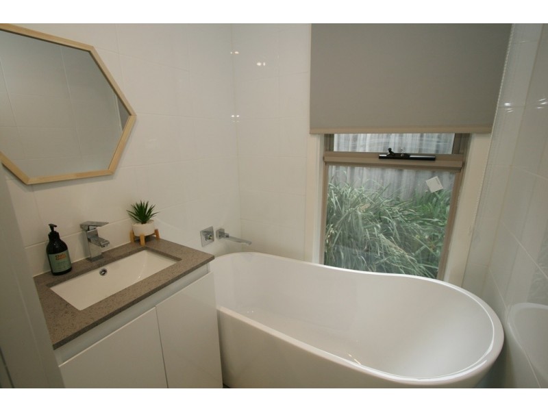 21 Justice Road, Cowes VIC 3922