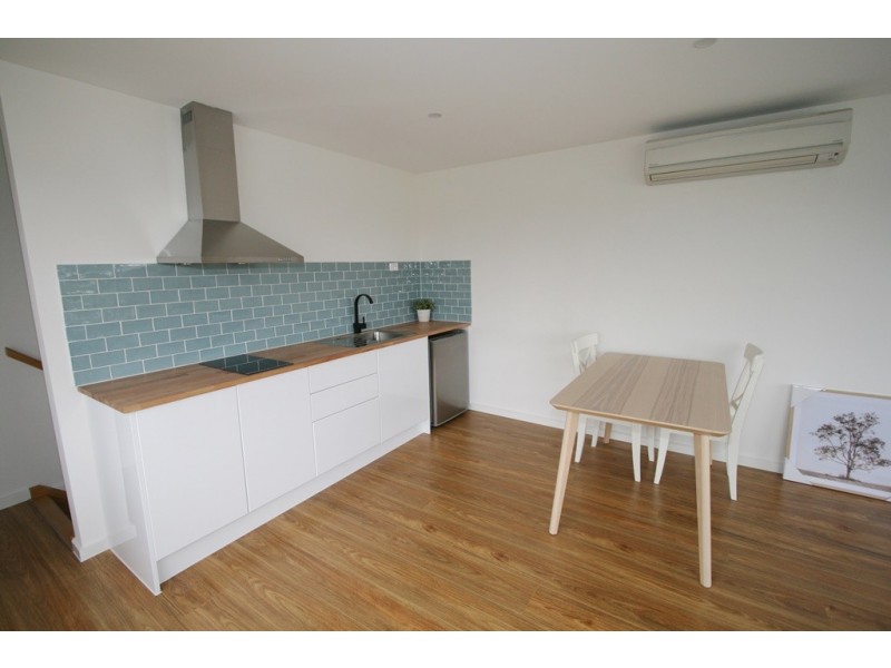 21 Justice Road, Cowes VIC 3922