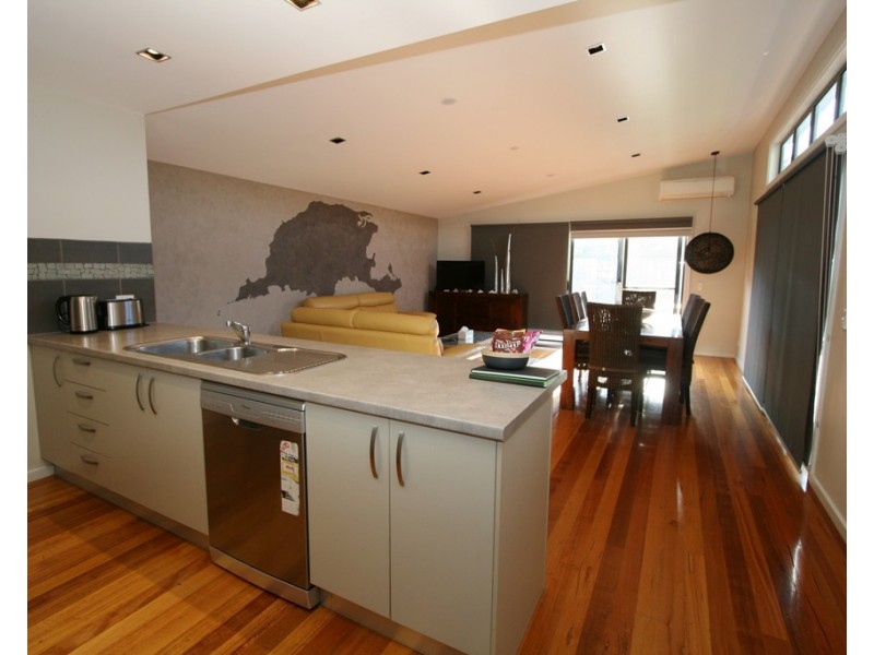 12 Panorama Ave, Sunset Strip VIC 3922