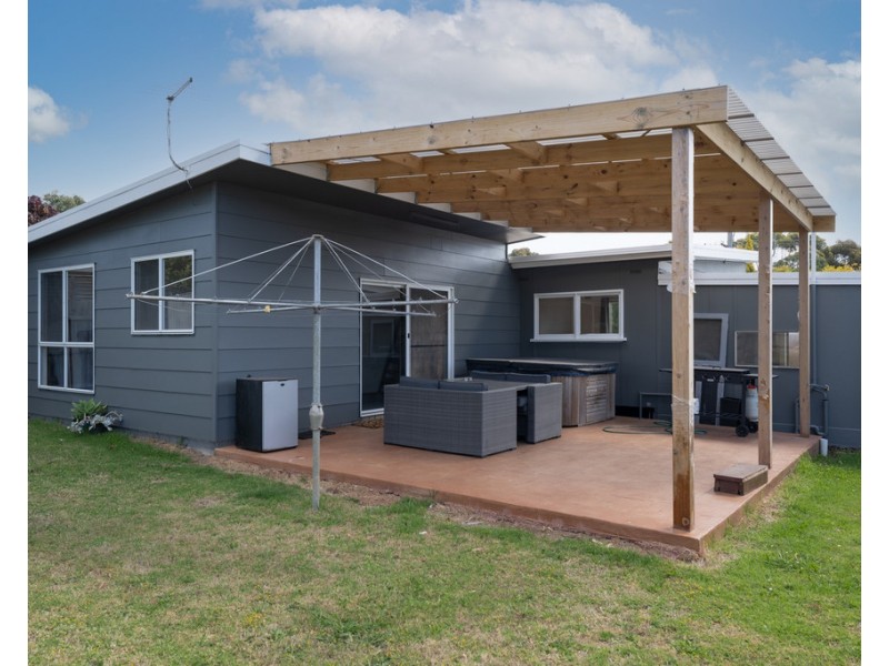 61 McHaffie Drive, Cowes VIC 3922