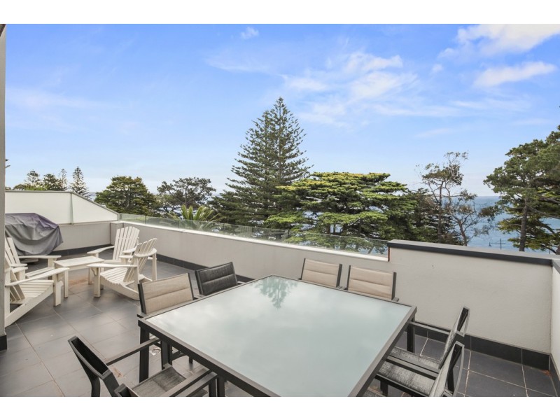 17/4 The Esplanade, Cowes VIC 3922