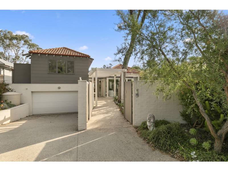 6 Rose Avenue, Cowes VIC 3922