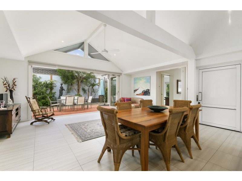 6 Rose Avenue, Cowes VIC 3922