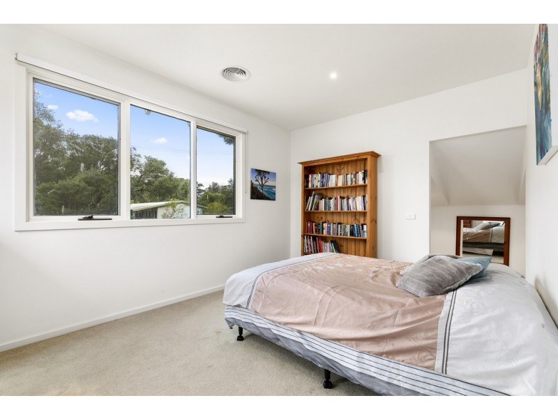 6 Rose Avenue, Cowes VIC 3922