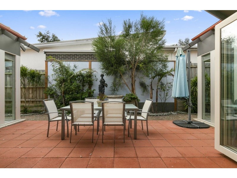 6 Rose Avenue, Cowes VIC 3922