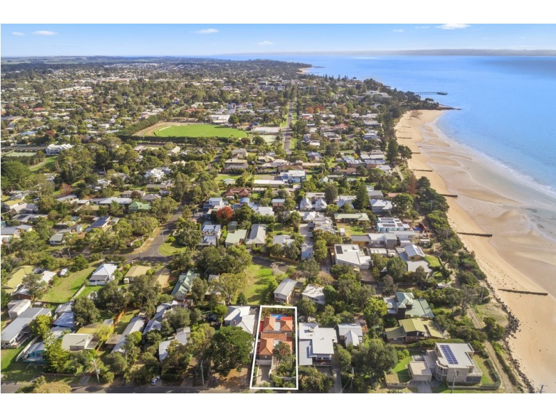 6 Rose Avenue, Cowes VIC 3922