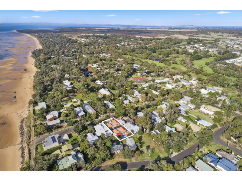 6 Rose Avenue, Cowes VIC 3922