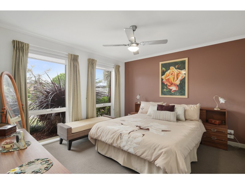 13 Katherine Circuit, Cowes VIC 3922