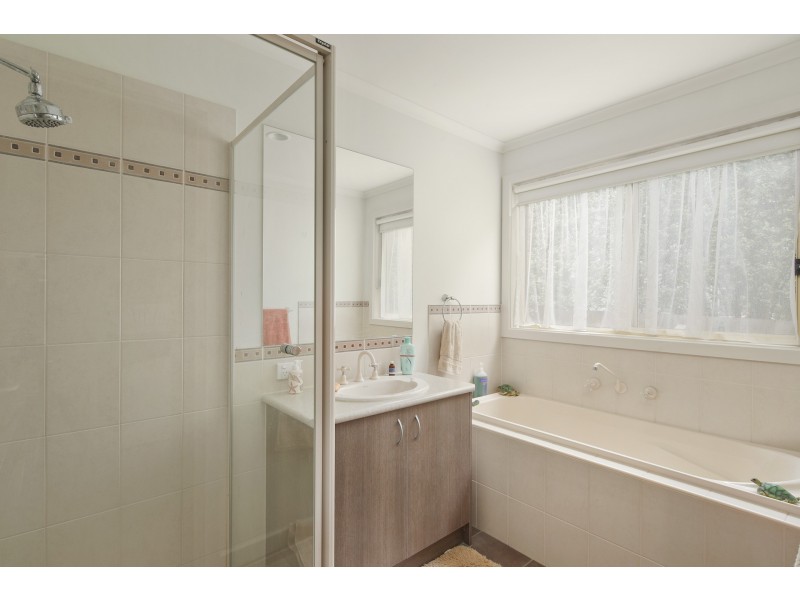 13 Katherine Circuit, Cowes VIC 3922