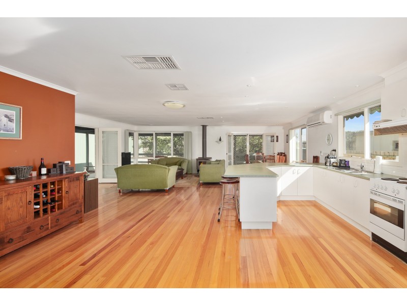 22 Grandview Grove, Cowes VIC 3922