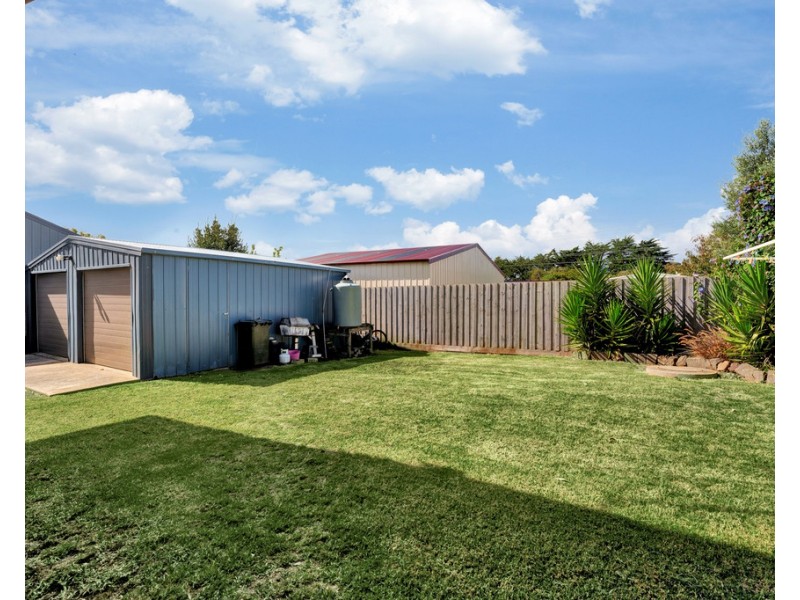 16 Happy Valley Drive, Sunset Strip VIC 3922