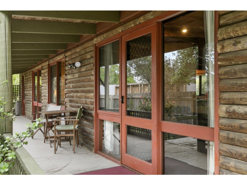 67 Hobsons Parade, Cowes VIC 3922