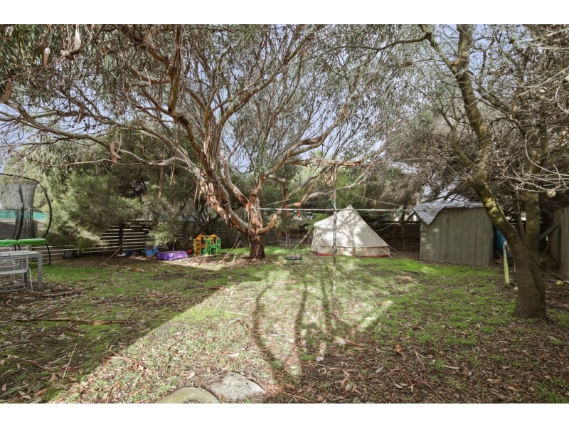 11 Jill Street, Sunderland Bay VIC 3922