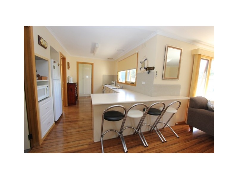 33 Phillip Island Road, Newhaven VIC 3925