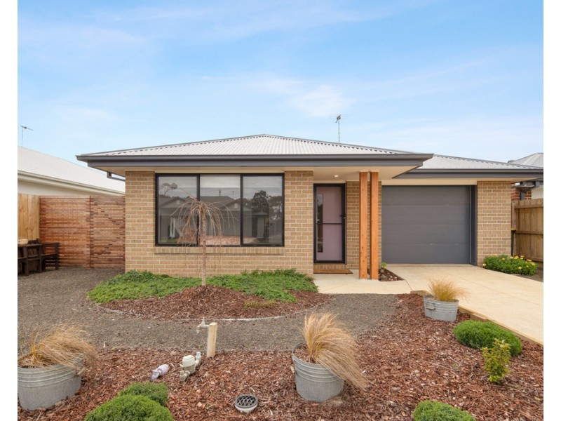 26 Everton Drive, Cowes VIC 3922