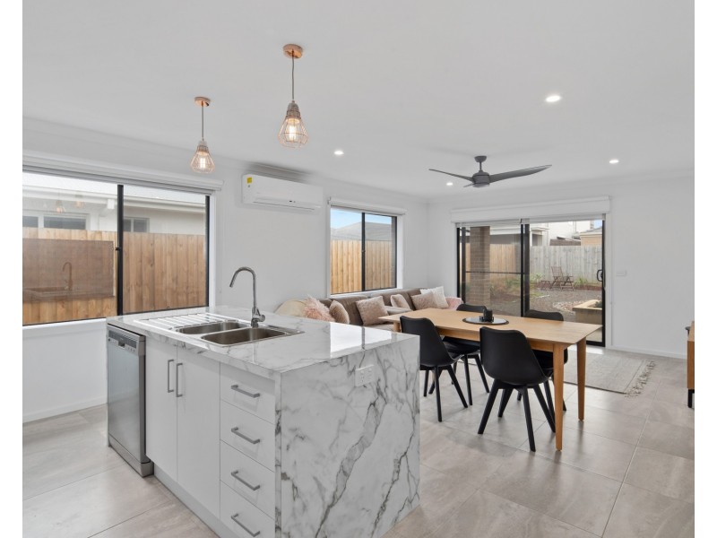 26 Everton Drive, Cowes VIC 3922