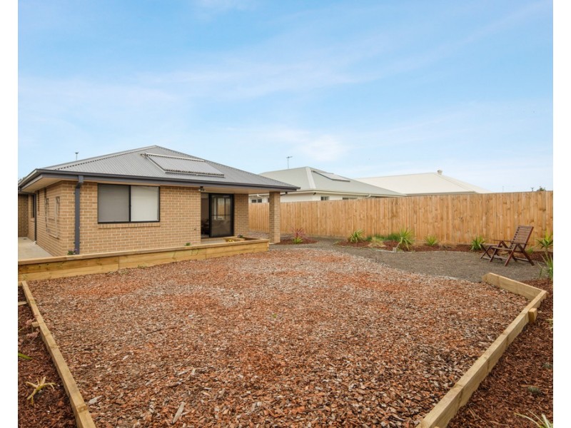 26 Everton Drive, Cowes VIC 3922