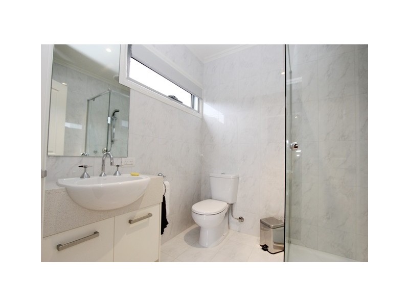 2/12 Steele Street, Cowes VIC 3922