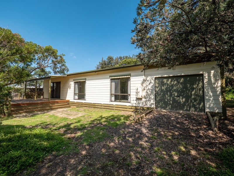 19 Page Avenue, Surf Beach VIC 3922