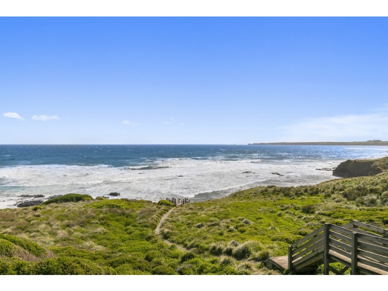 11 Phillip Island Road, Sunderland Bay VIC 3922