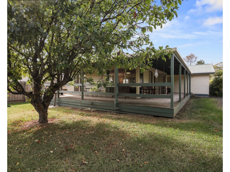 22 Grandview Gve, Cowes VIC 3922
