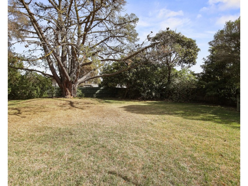 22 Grandview Gve, Cowes VIC 3922