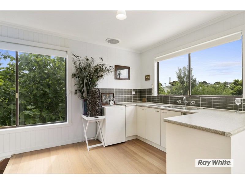 2 Hallway Drive, Wimbledon Heights VIC 3922