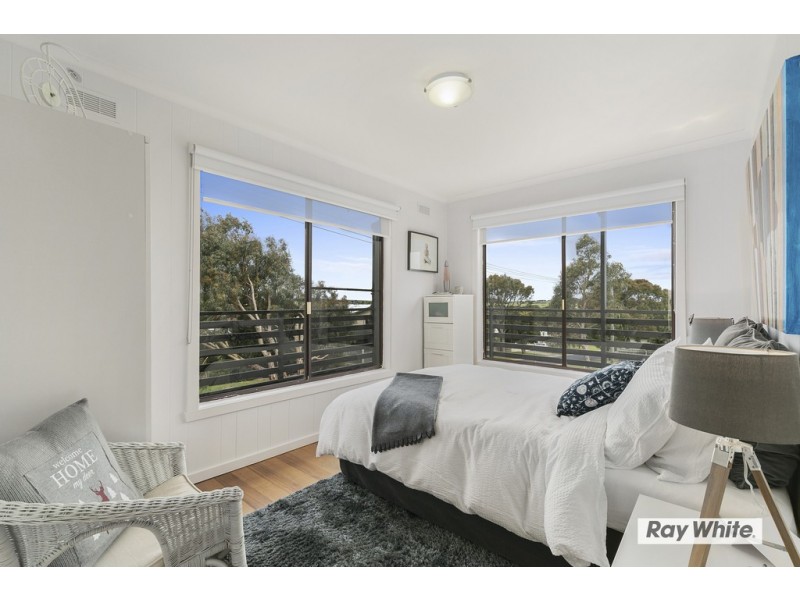2 Hallway Drive, Wimbledon Heights VIC 3922