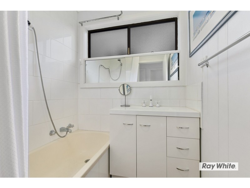2 Hallway Drive, Wimbledon Heights VIC 3922