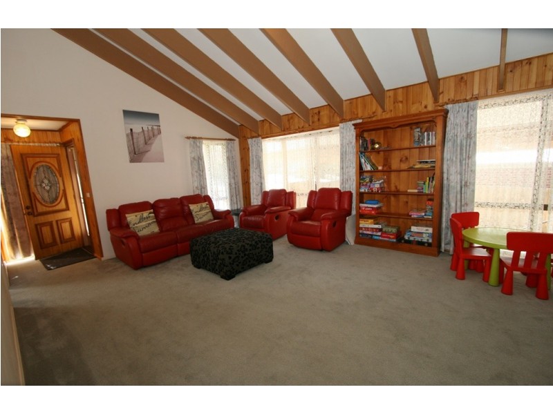 13 Bayliss Court, Cowes VIC 3922