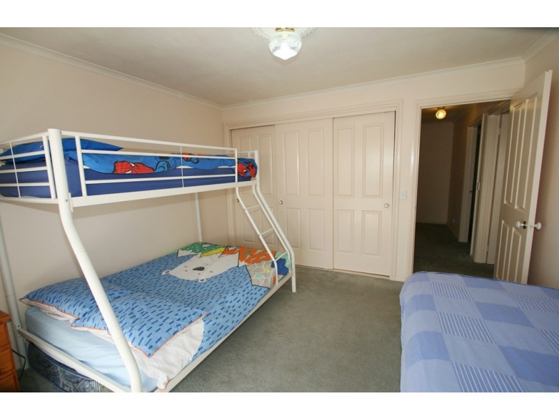 13 Bayliss Court, Cowes VIC 3922