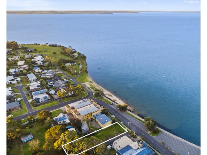 11 Beach Road, Rhyll VIC 3923