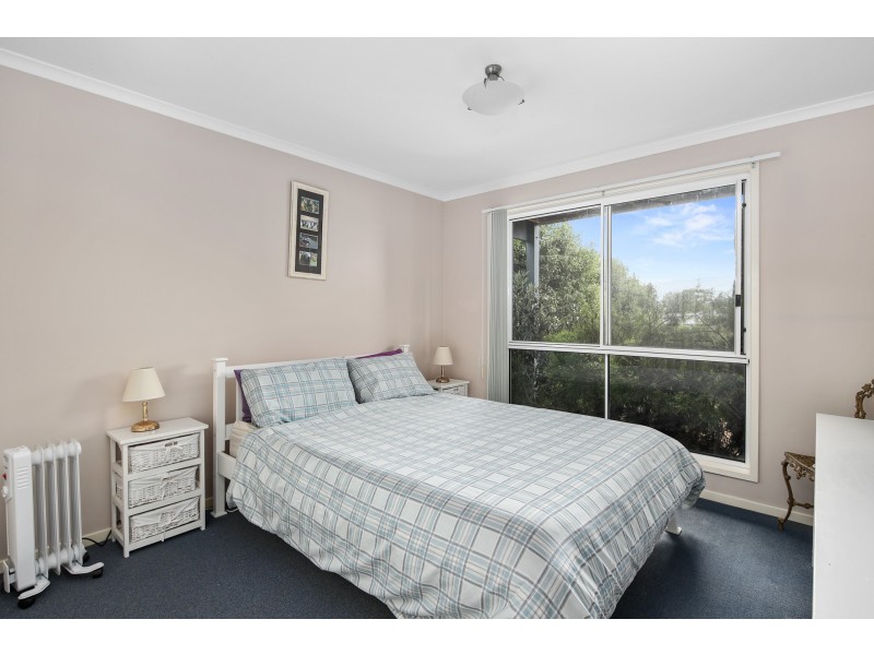 5 Hakea Court, Cowes VIC 3922