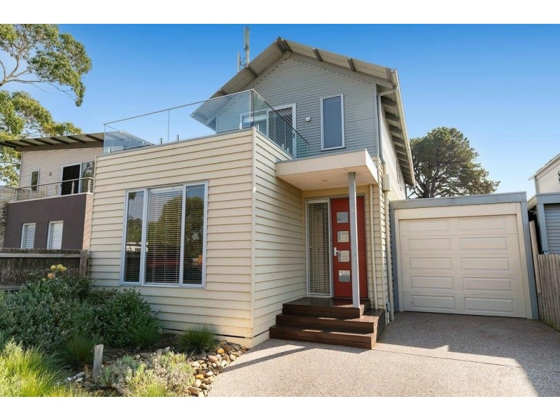 2/16 Beach Road, Rhyll VIC 3923