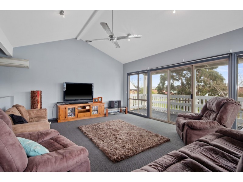 5 Carapooka Way, Cowes VIC 3922