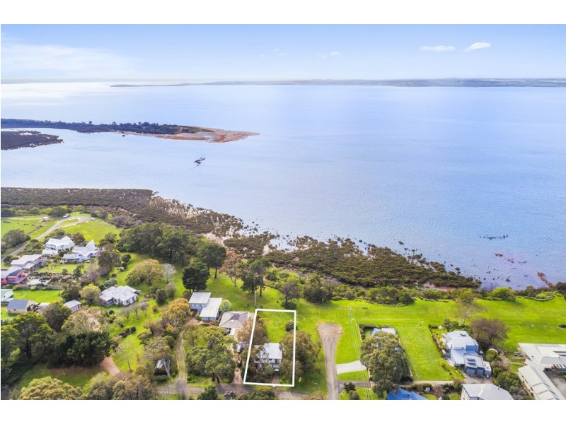 2 Underdown Court, Rhyll VIC 3923