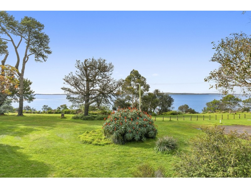 2 Underdown Court, Rhyll VIC 3923