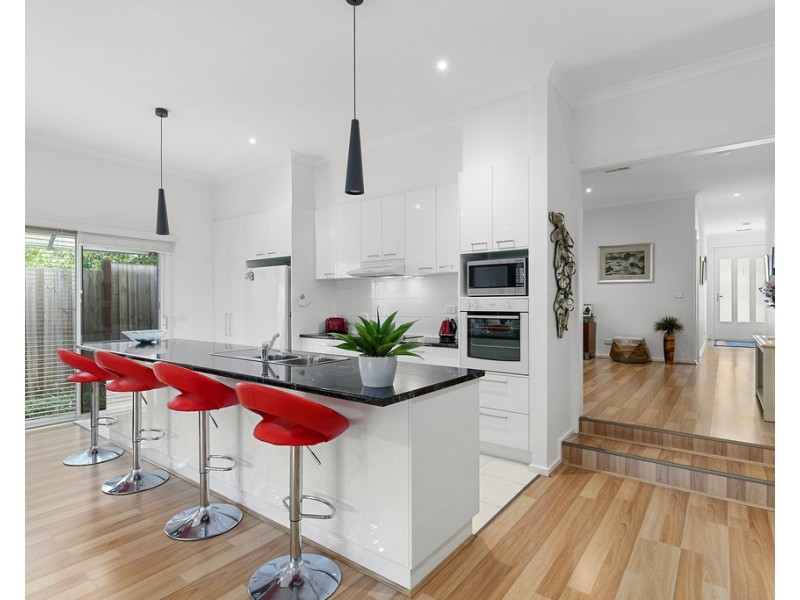 14 Gordon Street, Cowes VIC 3922