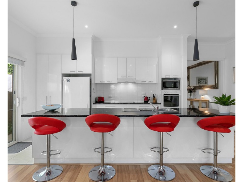14 Gordon Street, Cowes VIC 3922