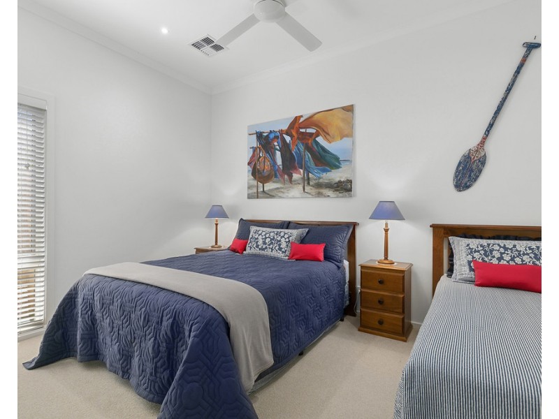 14 Gordon Street, Cowes VIC 3922