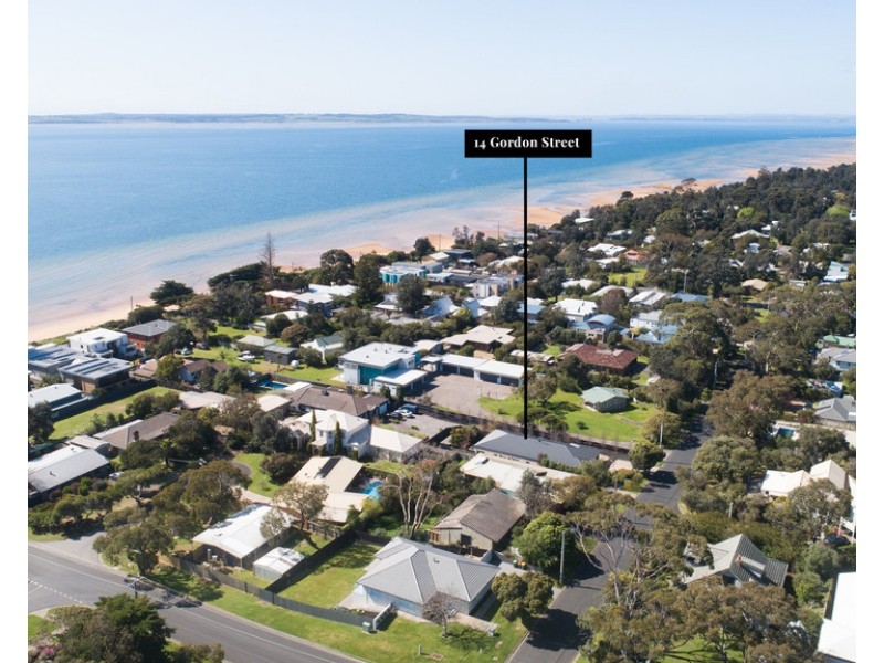 14 Gordon Street, Cowes VIC 3922