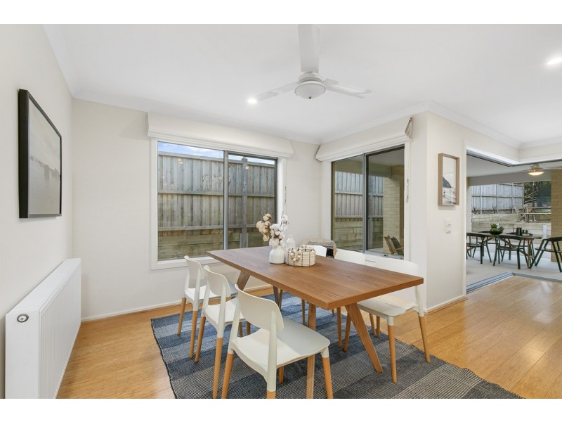 1 Pardalote Place, Cowes VIC 3922